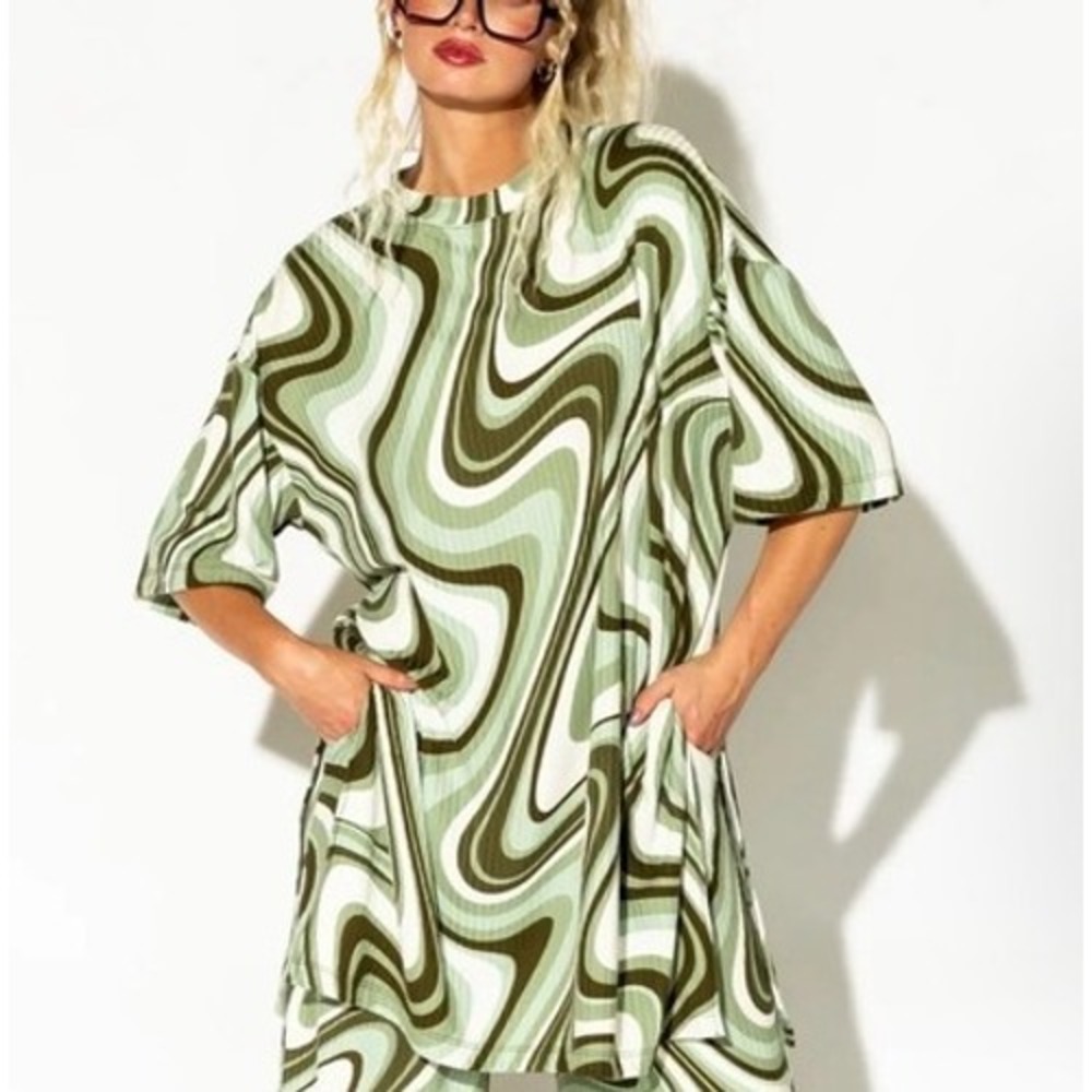 Dressed in LALA Leveled Up Dress Twiggy psychedelic swirl mini dress XS